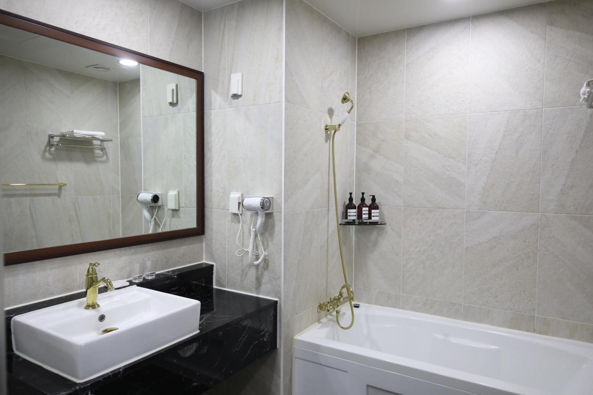 Benikea Hotel Seosan Ngoại thất bức ảnh